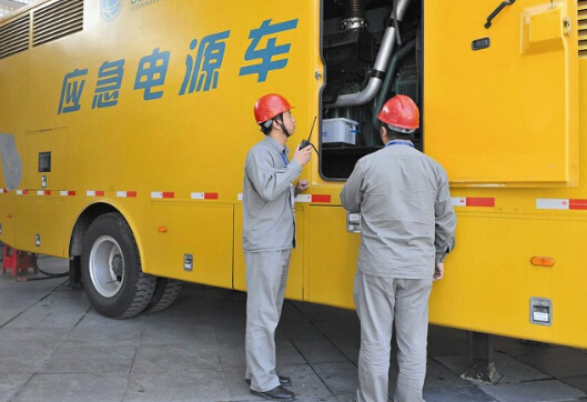 中和镇如何清理被灰尘覆盖的机油散热器？
